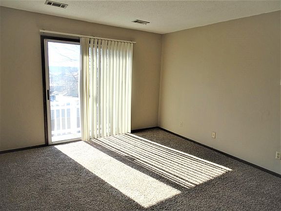 View of slider to deck/balcony