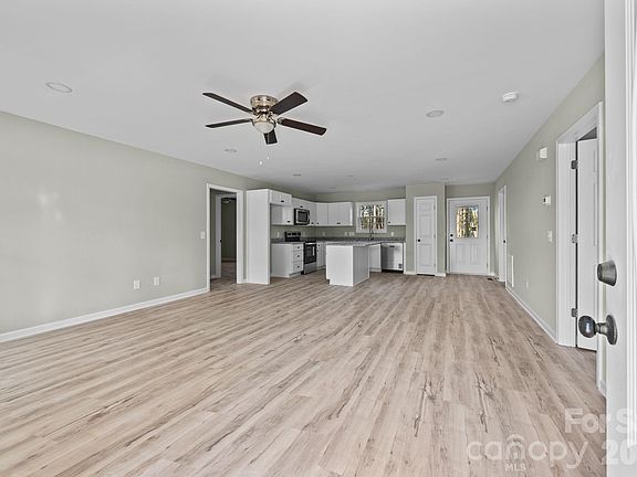 3rd image of 1700 Bringle Ferry Rd