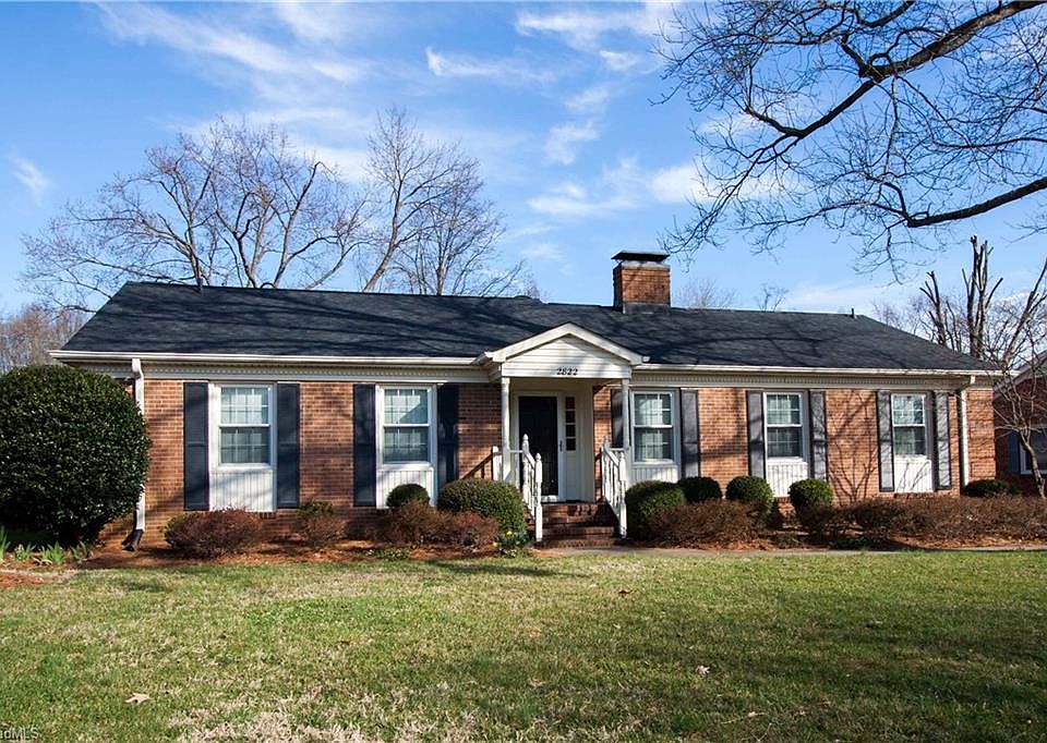 1st image of 2822 Northampton Dr
