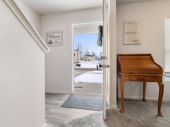 4th image of 274 Rockway Dr