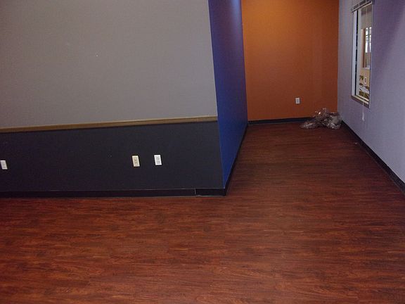 2nd image of 3427 Steinway St Ste 1