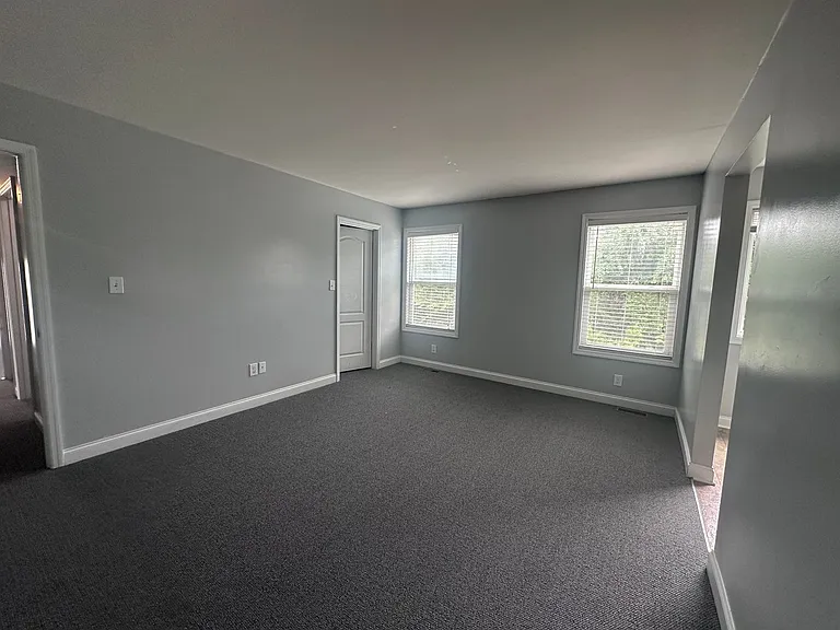 5519 Bannon Crossings Dr — Photo 21