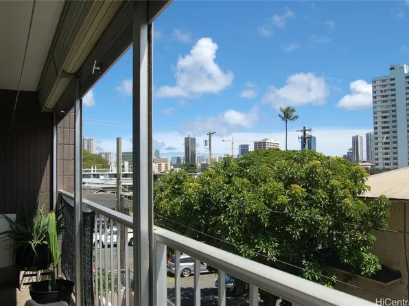 1155 Hassinger St APT 303, Honolulu, HI 96822
