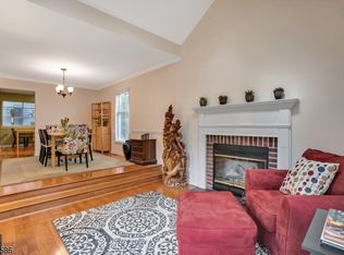 116 Countryside Dr, Basking Ridge, NJ 07920