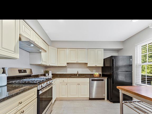 3rd image of 12336 Field Lark Ct