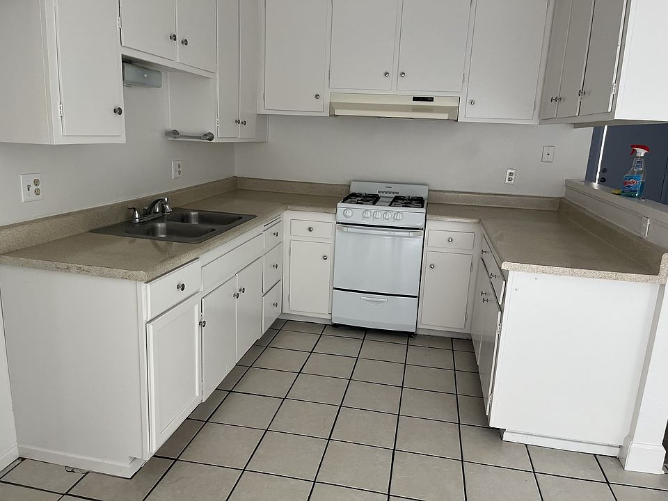 1st image of 418 N Kodiak St APT C