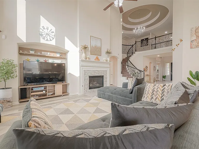 4219 Reagan Ridge Ct — Photo 15
