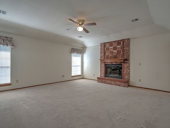 5th image of 7608 N 127th Ave E