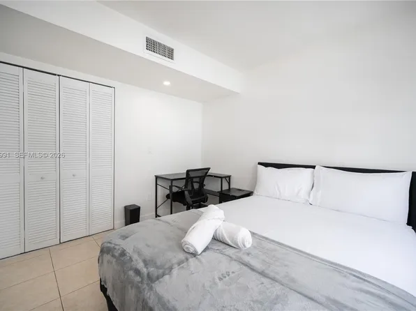 500 NE 26th St, Miami, FL