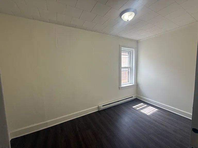 113 W Main St — Photo 7