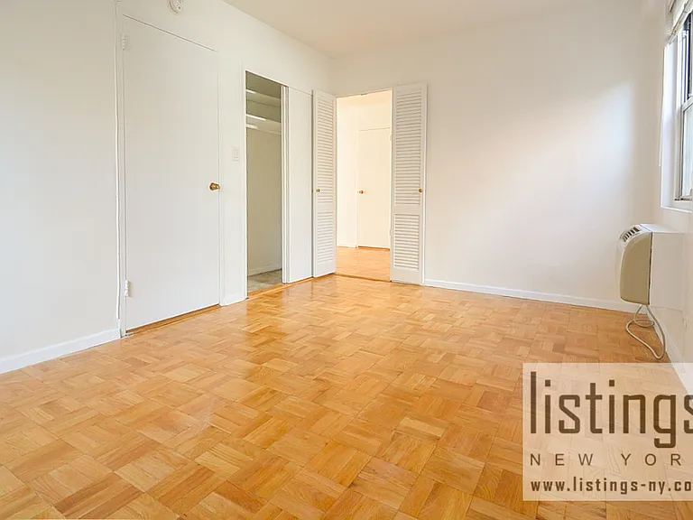 79 W 12th St #7A — Photo 16