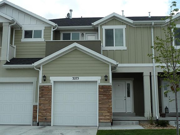 3rd image of 3275 W Desert Lily Dr