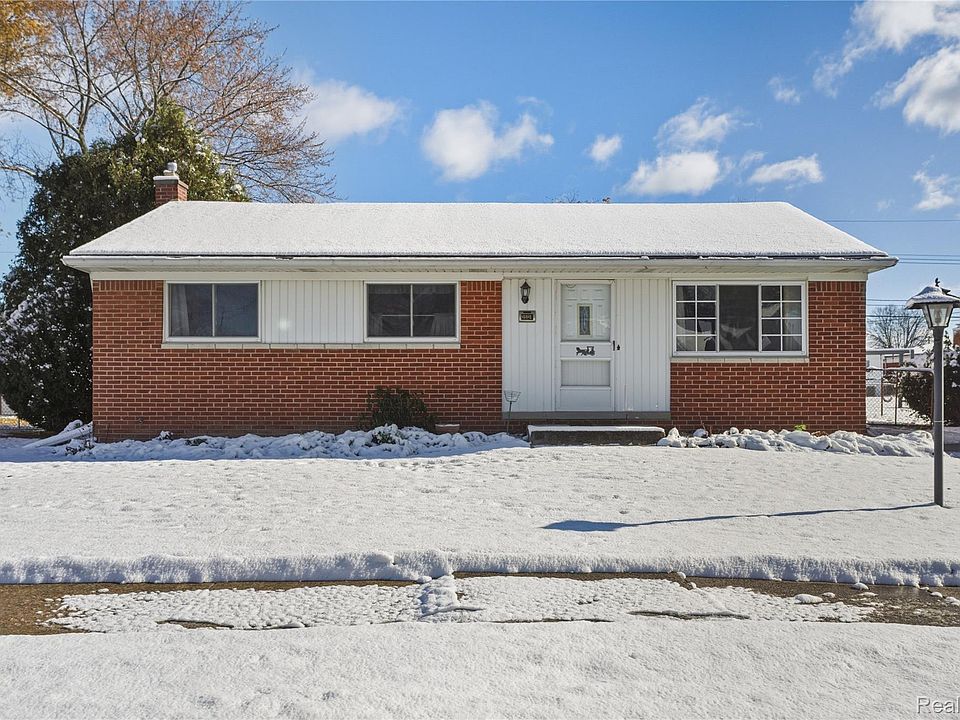 1st image of 35328 Lucinda Dr