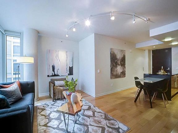 3rd image of 829 Folsom St #406