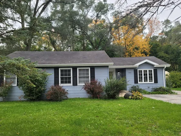 5715 Meadow Hill Ln, Johnsburg, IL 60051