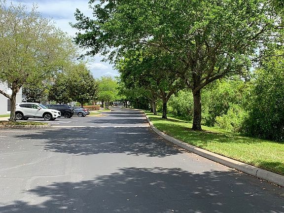 3rd image of 5320 Hawkstone Dr