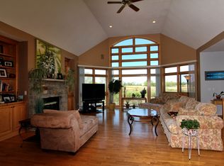 8150 Deer Creek Rd W, Maple Plain, MN 55359