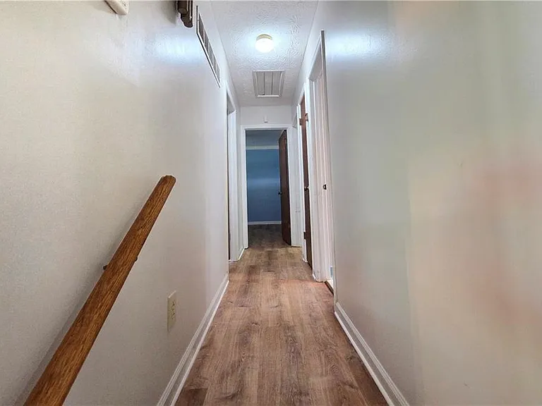 3533 Charlotte Dr — Photo 17