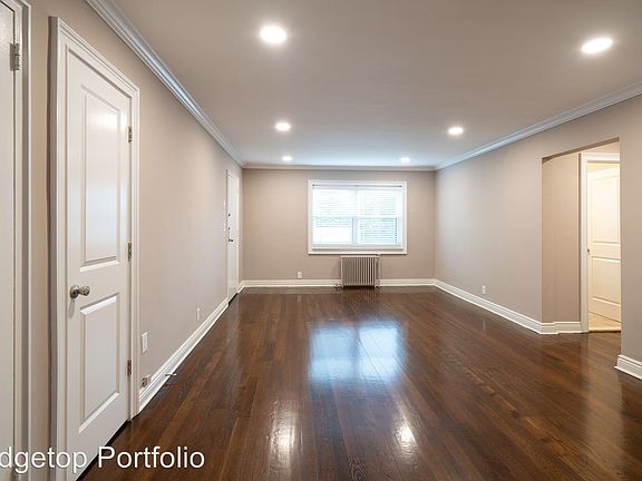 5th image of 405-425 Broad Ave #B14