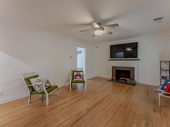 5th image of 314 Lyndale Ave