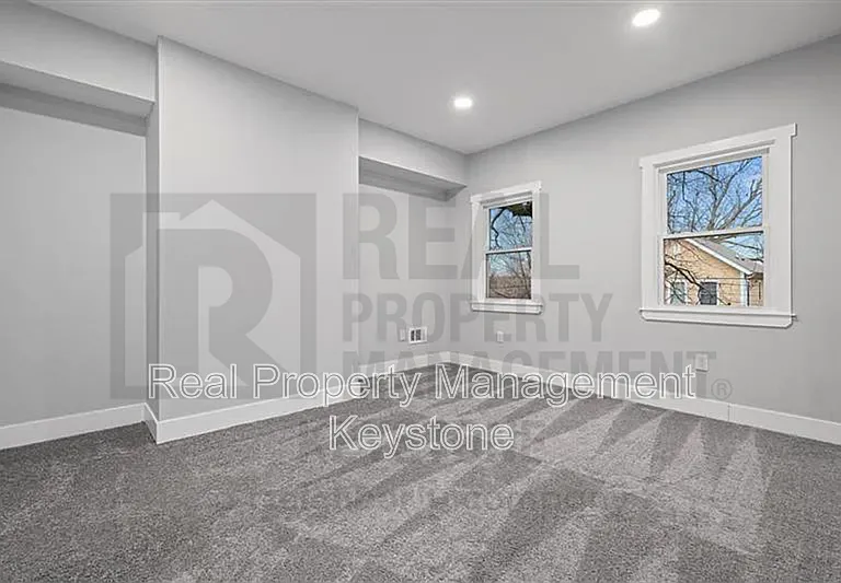 6319 Saint Marie St — Photo 30
