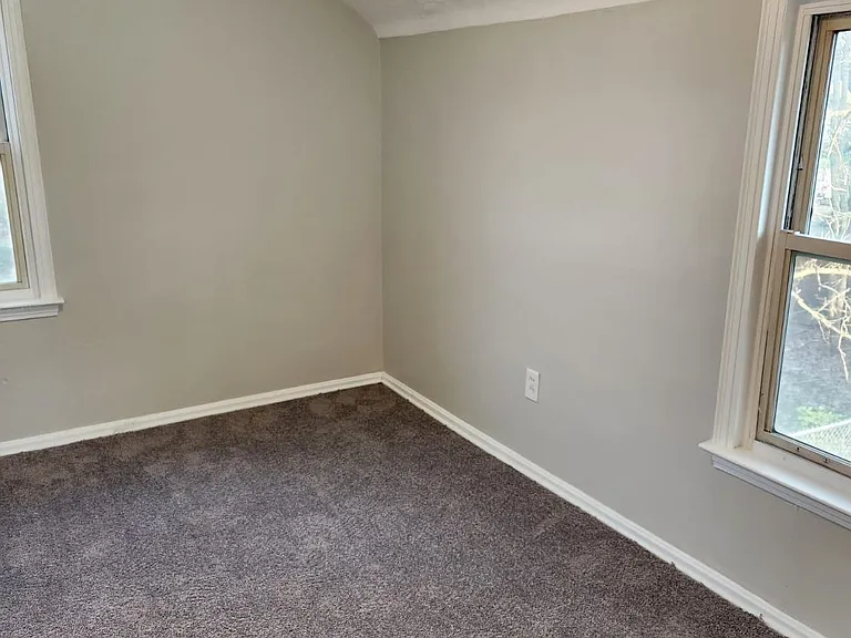 22370 Tracy Ave — Photo 14