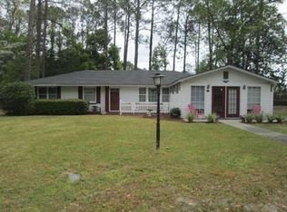 577 Oak Villa Dr, Jesup, GA 31546