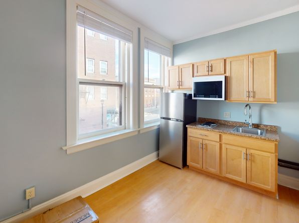 60 Gates St #202