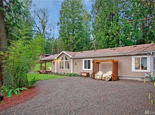 20871 Kingston St NE, Indianola, WA 98342