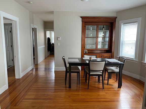 3rd image of 21 Hillside Ave Floor 1