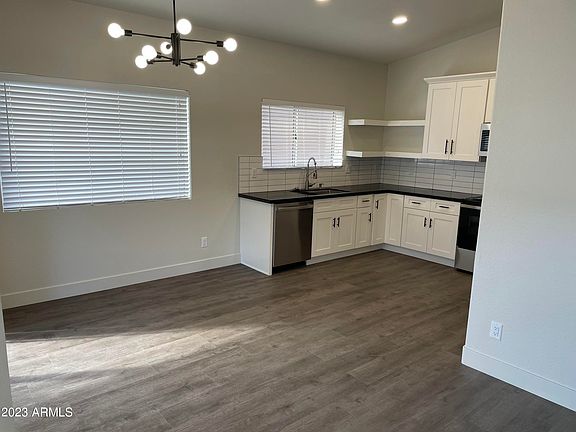5th image of 1539 E Beacon Dr
