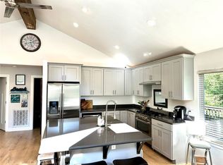 833 Skyline Dr, Felton, CA 95018