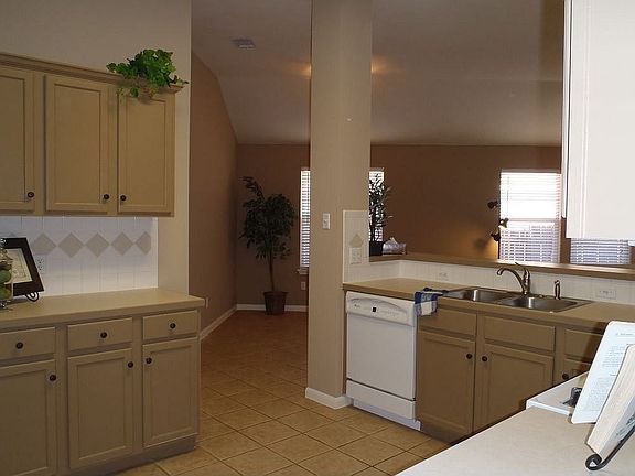 5th image of 8602 Columbia Falls Dr