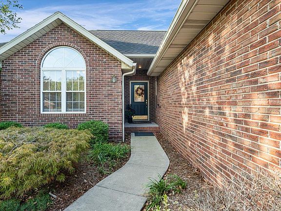 2nd image of 1653 Scarlet Oak Dr