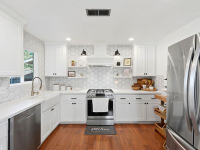 1740 W Perez, Visalia, CA, 93291