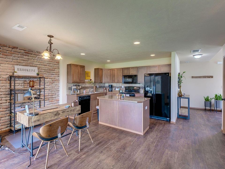 1st image of 1317 N Arc St #222