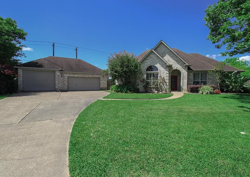 1st image of 209 Shirleen Dr