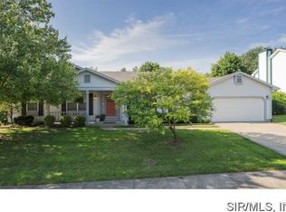 921 Edgewood Dr, O Fallon, IL 62269