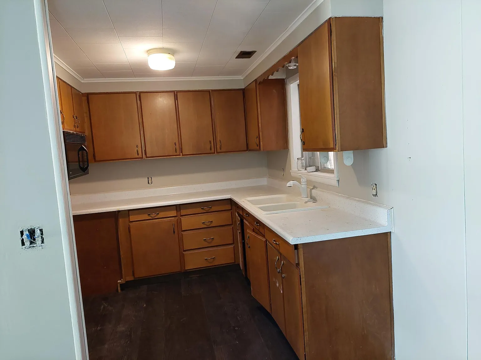 3 bed, 1464 sqft, $1,700 — Photo 2