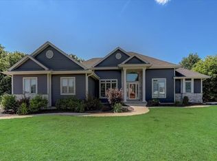 112 Red Fox Dr, Johnson Creek, WI 53038