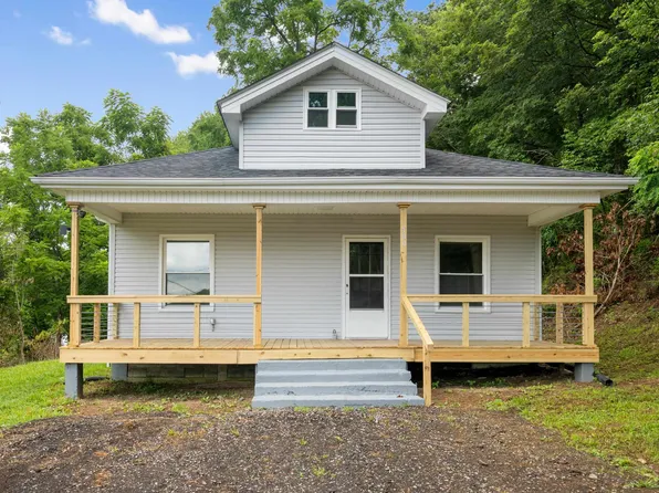 100 Ridge Rd, Pembroke, VA 24136