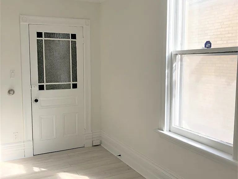 5 Renwick Ave #3 — Photo 37