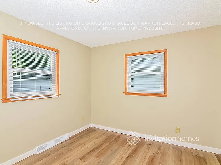 5900 Aquila Ave N — Photo 14