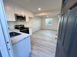 224 Eaton Way #C, Vista, CA 92084