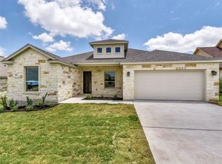 200 Magan Ln, Jarrell, TX 76537
