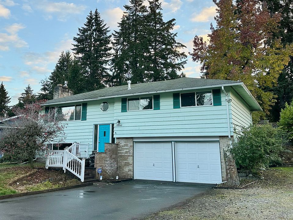 exterior - 2 car garage + plenty of driveway parking and RV parking on the side of the house