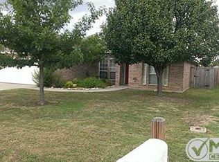 2011 Duck Creek Rd, Sanger, TX 76266
