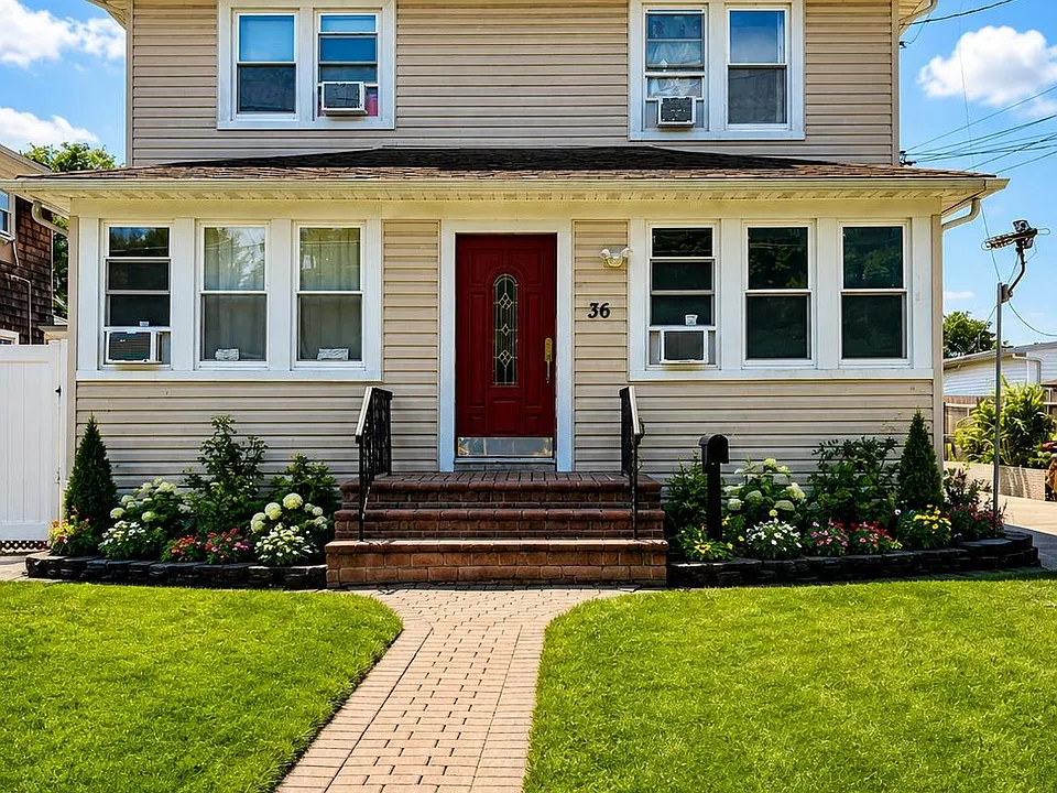 36 Gerard St