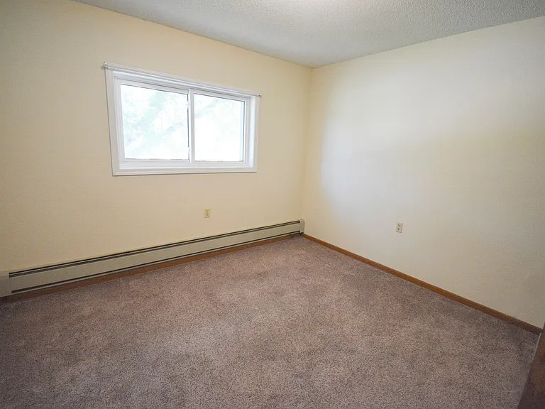301 N Mill St — Photo 5