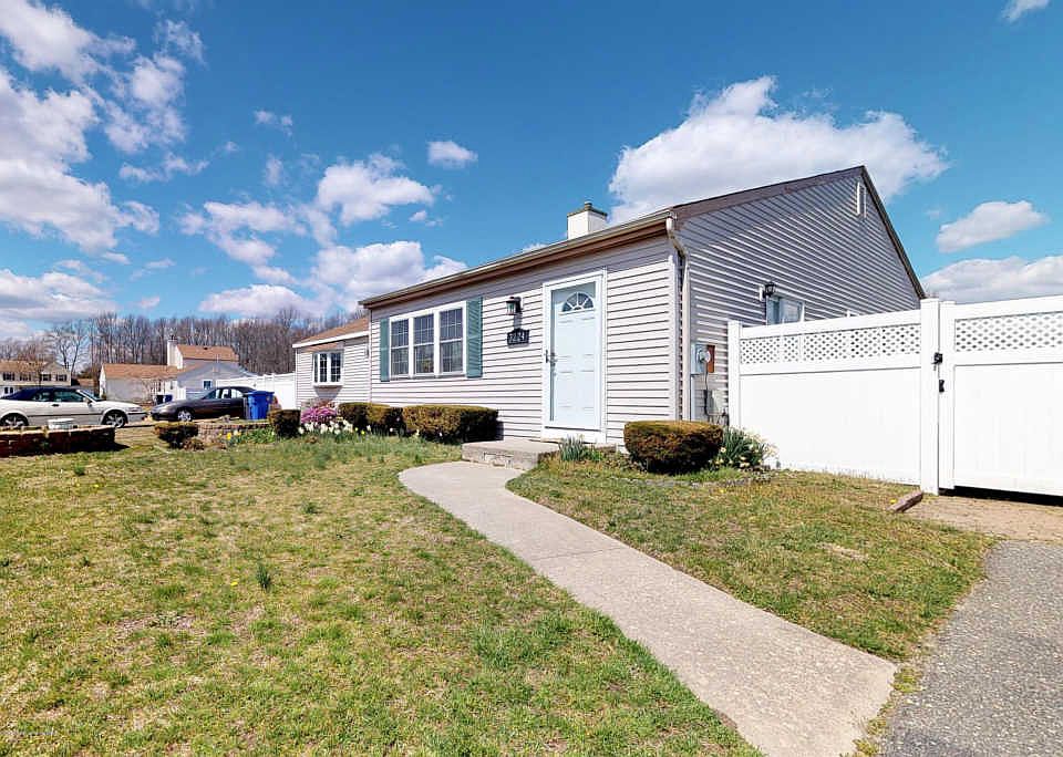 1st image of 3224 Mystic Port Pl